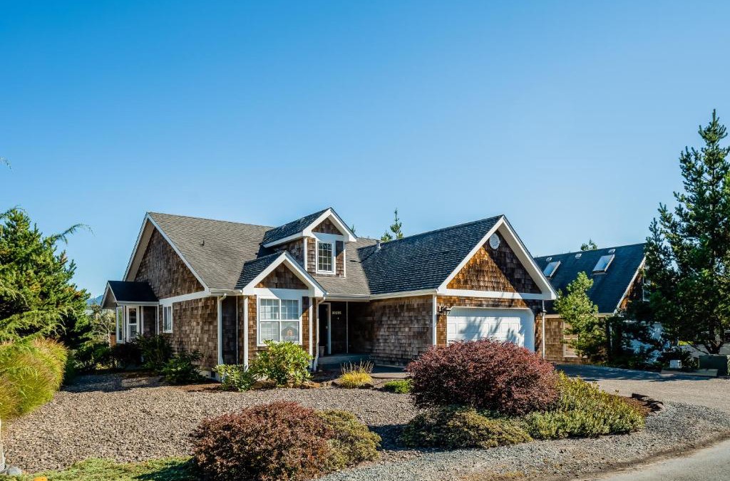 Nehalem House | Sunrise Serenity