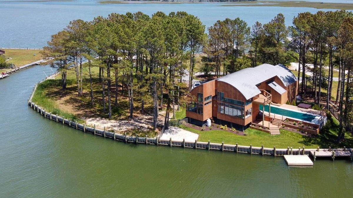 Deep Hole House | Sunrise Shore - Waterfront; Private pool & hot tub!