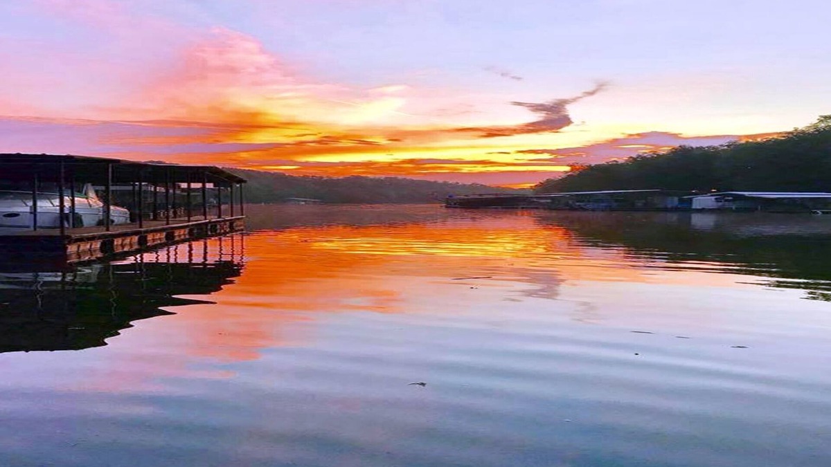 Sunrise Beach Cabin | Sunrise Shores Cabin #4 Lake Front with a POOL!