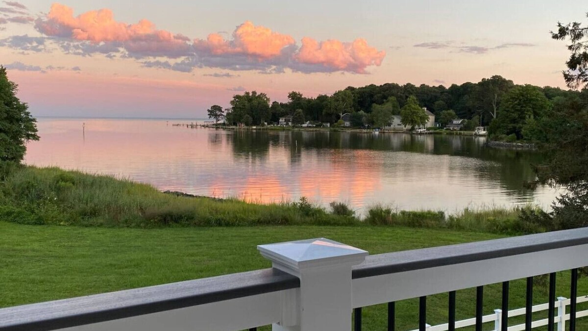 Cape Anne Apartment | Sunrise Suite Exquisite Bay View Lux/Rom/Spiritual