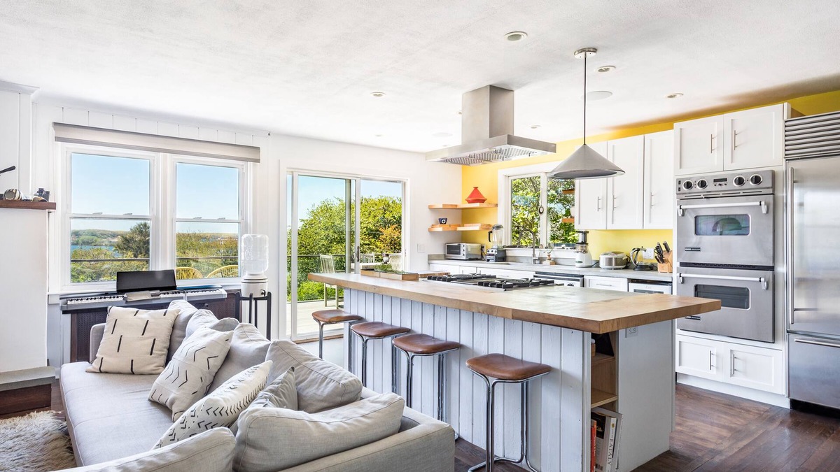 Montauk House | Sunset and Water Views in Montauk