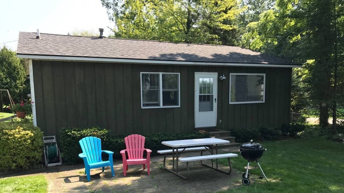 Muskegon Cottage | Sunset Beach Cottages #6 - Lake Michigan Shoreline