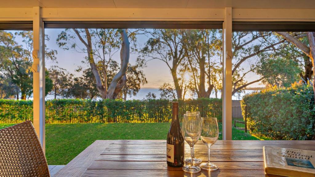 Soldiers Point House | Sunset Beach Luxury 24