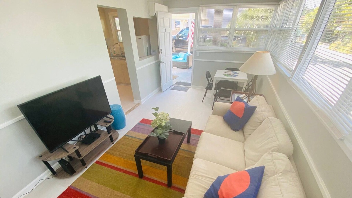 Sunset Beach House | Sunset Beach Treasure Island 3/2 Wi-fi Parking AB