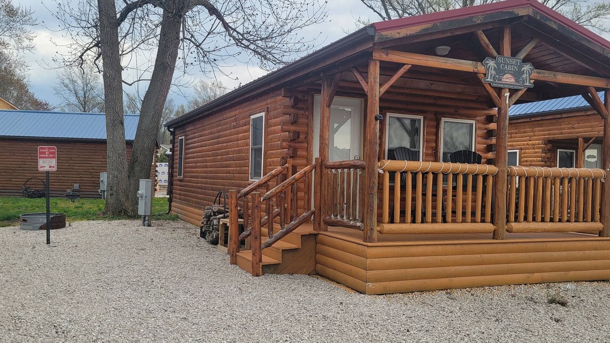 Ashtabula Cabin | Sunset Cabin #7