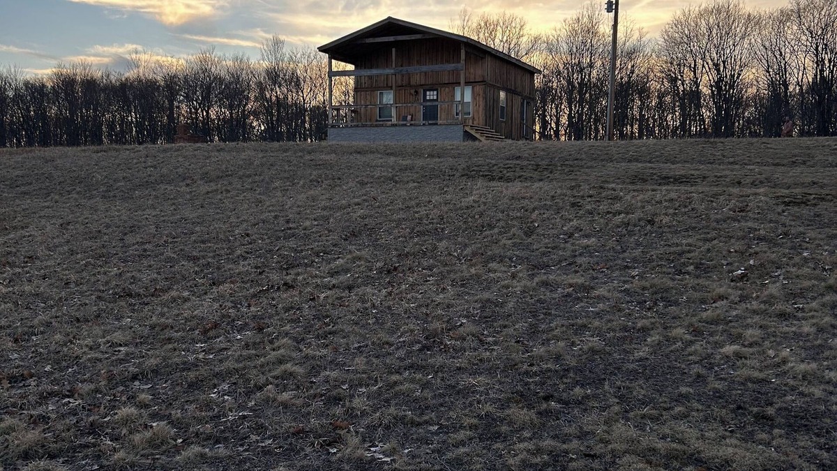 Jasper Cabin | Sunset cabins nRustic cabin for peace and quiet