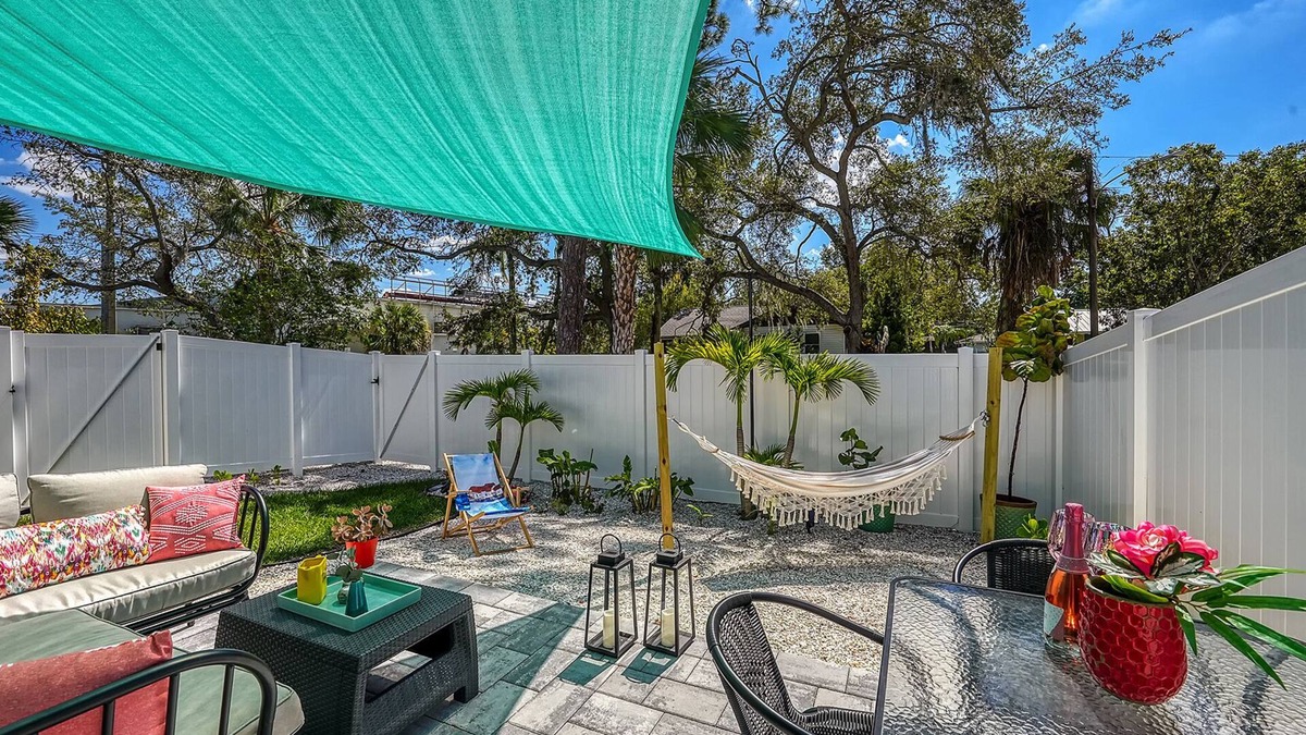 Bayou Oaks House | Sunset Casita near the Bay Indian Beach near Downtown Sarasota City Limits
