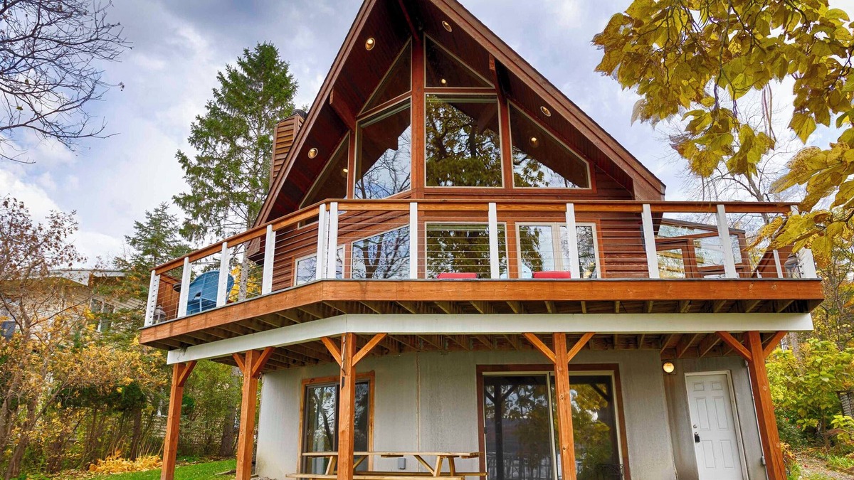 Honeoye House | Sunset Chalet: Perfect Private Getaway!