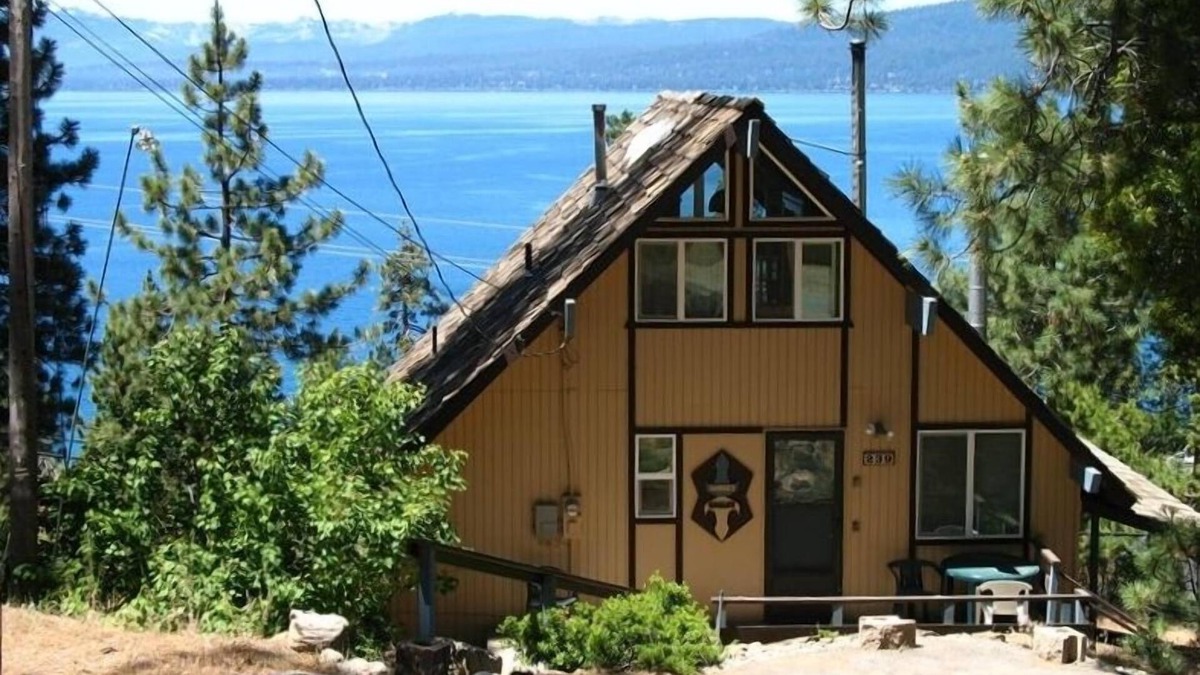 Brockway Ski Chalet | 'Sunset Chalet' Spectacular - Panoramic - Lake Tahoe Views!
