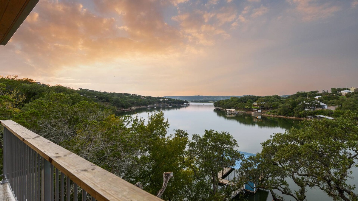 Council Creek South House | Sunset Cliff Retreat-Peaceful Lakefront on Lake Buchanan