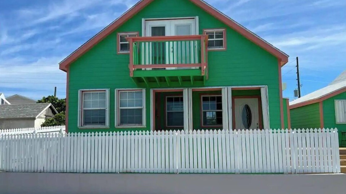 Green Turtle Cay Cottage | Sunset cottage on the sea of Abaco. Located in New Plymouth and near everything.