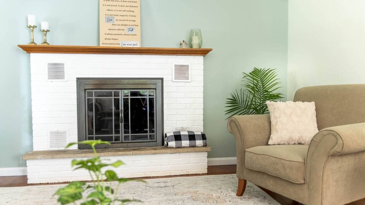 Meadville House | Sunset Cottage: Spacious Vacation Home with Game Room