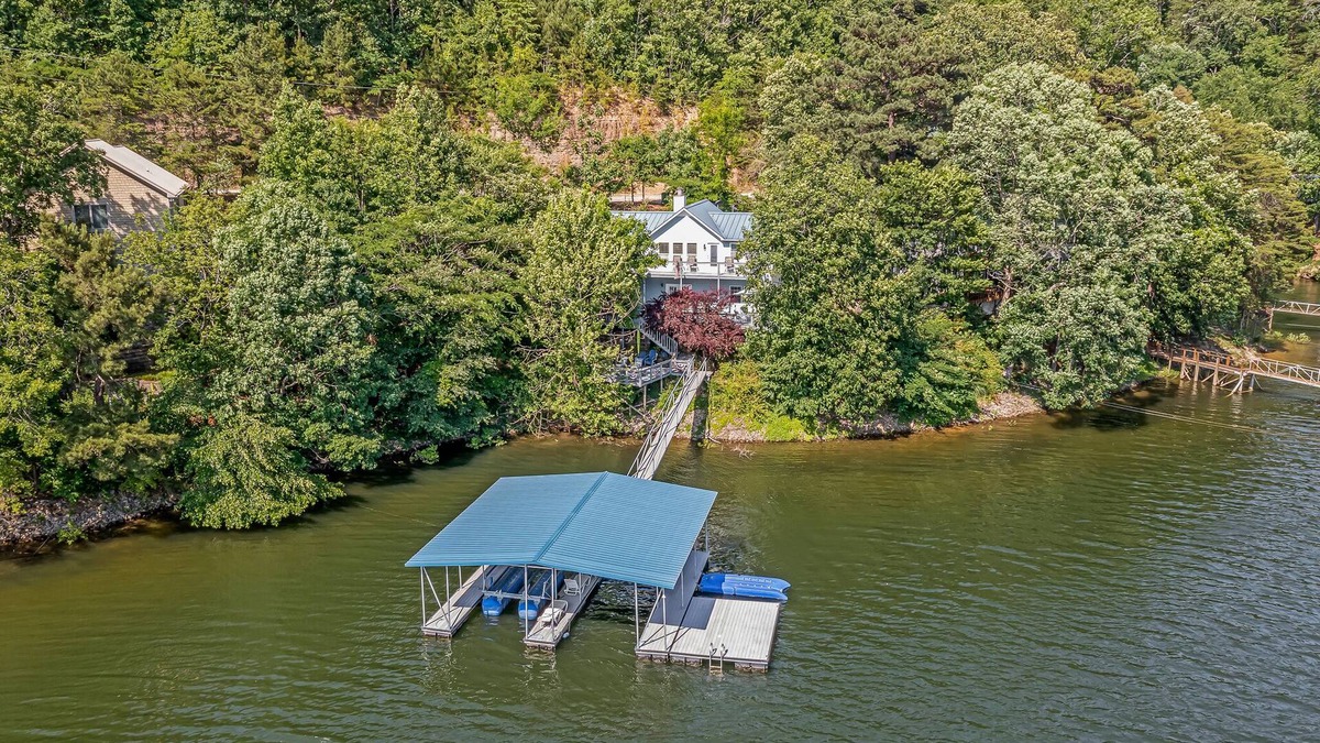 Bremen House | Sunset Cove: 4 BR, 3 BA in Bremen, Sleeps 12