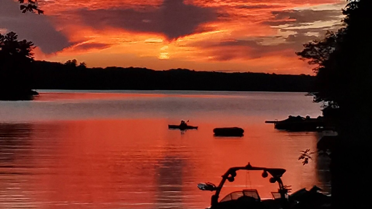 Muskoka Lakes Cottage | Sunset Cove Lake Muskoka