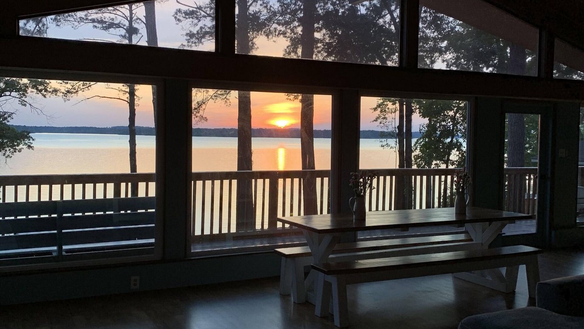 Jefferson House | Sunset Cove - Lake O' The Pines/Crystal Cove