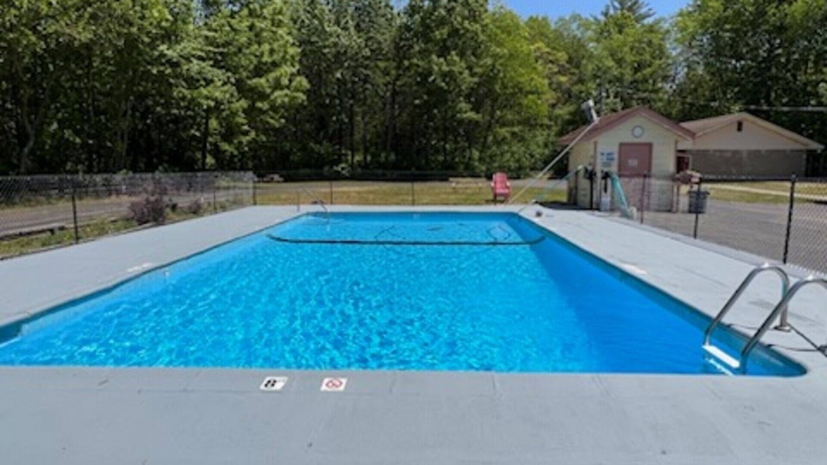 Bridgman Hotel | Sunset Dunes Inn & Suites