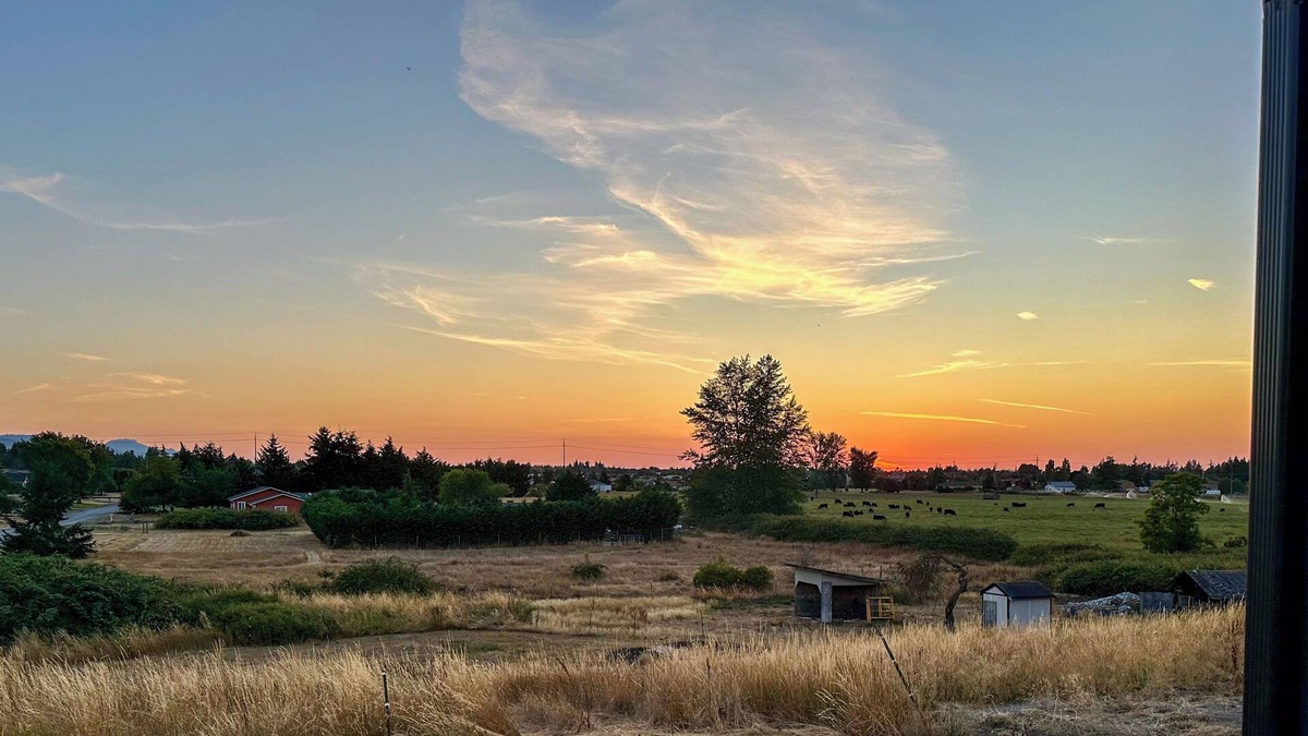 Sequim House | Sunset Farm House in Sequim near Olympic National Park
