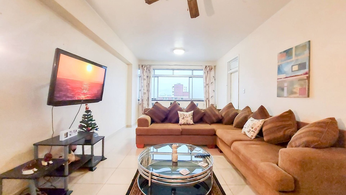 North Beach Apartment | Sunset Haven in North Beach