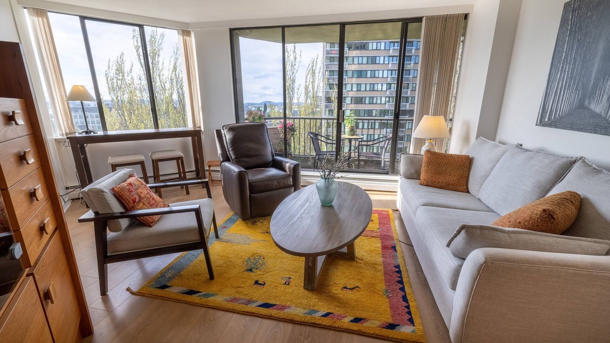 James Bay Condo | Sunset Haven - Study with Desk, Great City Views, Indoor Pool