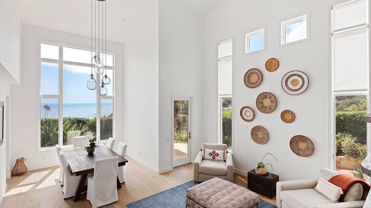 Santa Barbara County House | Sunset Heights-Panoramic Ocean Views