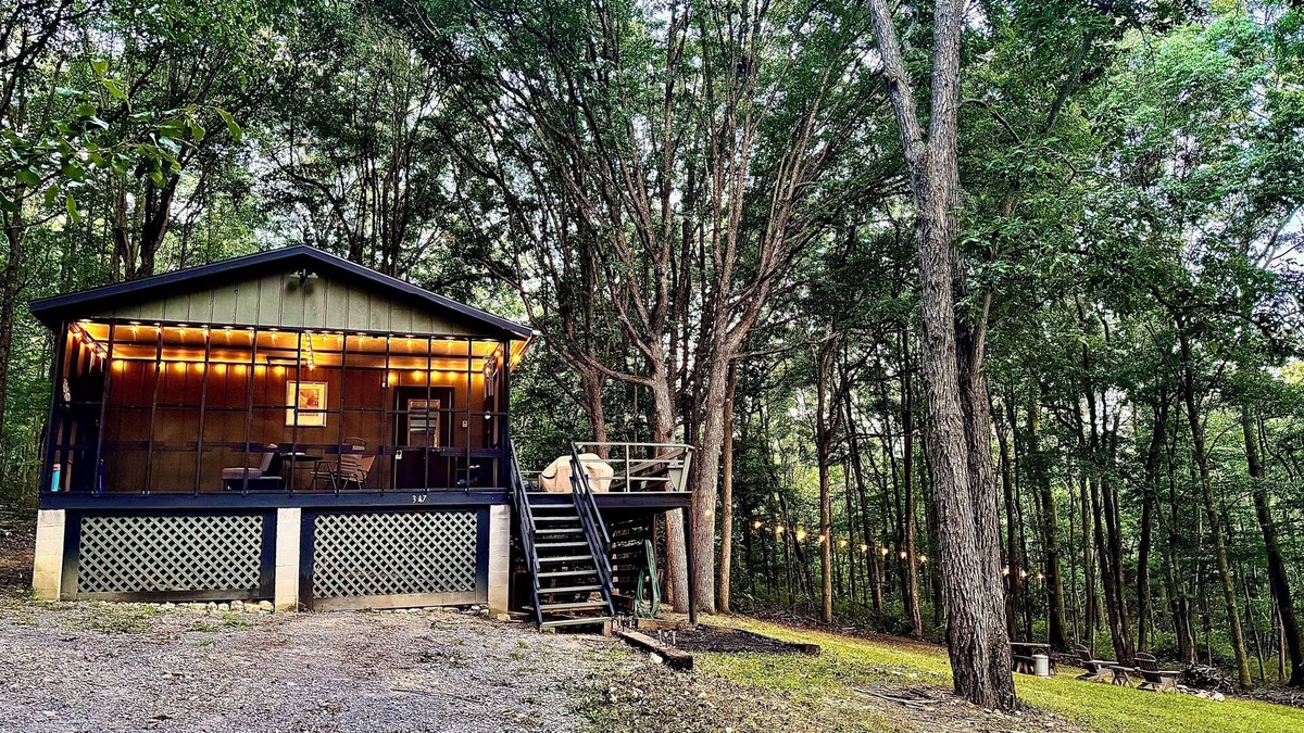 New Market Cabin | Sunset Hill, rustic retreat just minutes from the town of New Market