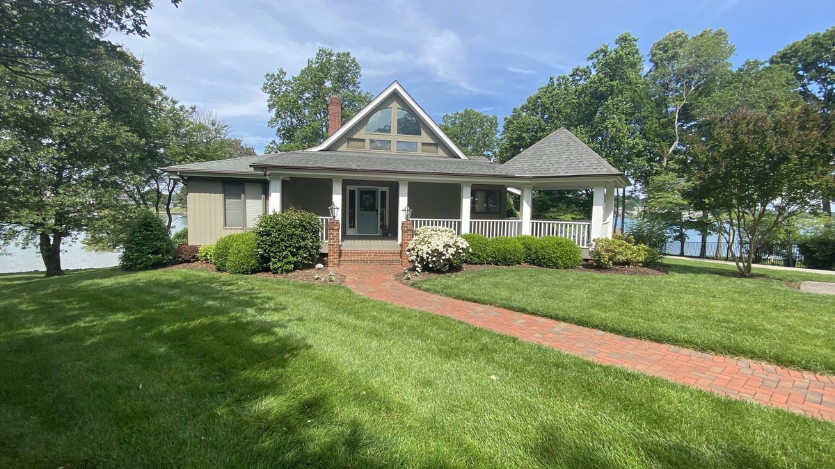 Penhook House | Sunset Lake House with private dock and game room
