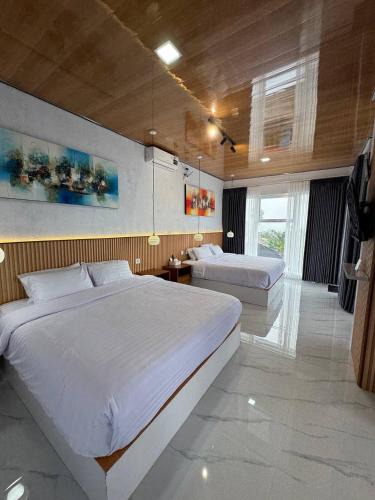 Hargomulyo House | SunSet Lawu Kemuning, Villa, Full House 3 Bed, Free BBQ, Free Float Light Breakfast