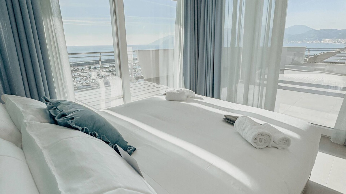 Magazzeno Bed & Breakfast | Sunset - Lilibeth Luxury Suites