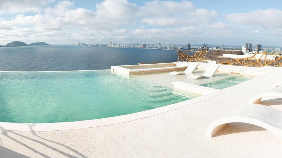 Balcones de Loma Linda Condo | Sunset Mazatlán Rooftop Pool & Breathtaking View