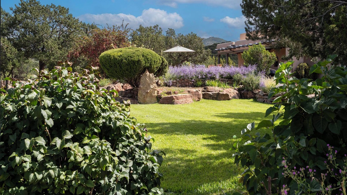 Tesuque House | Sunset Mountain Ranch- Luxury Retreat with Private Casita & Epic Views