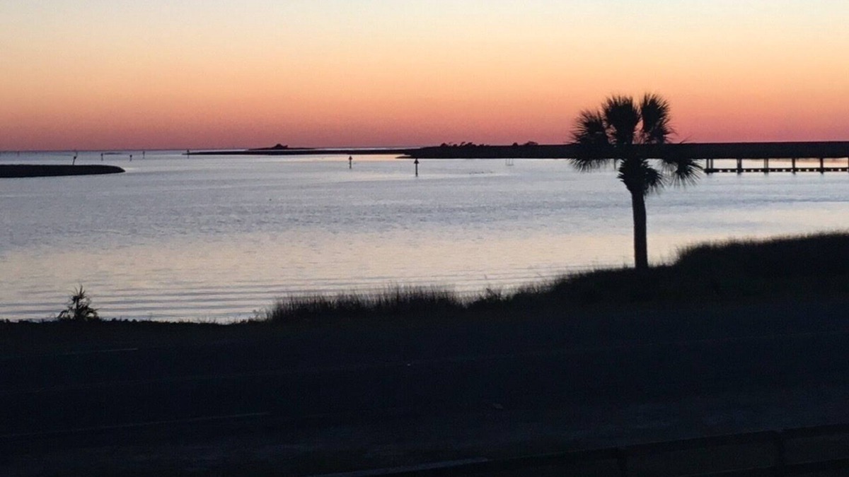 Steinhatchee Condo | Sunset Paradise on the Gulf of Mexico #199. NO CLEANING FEES!