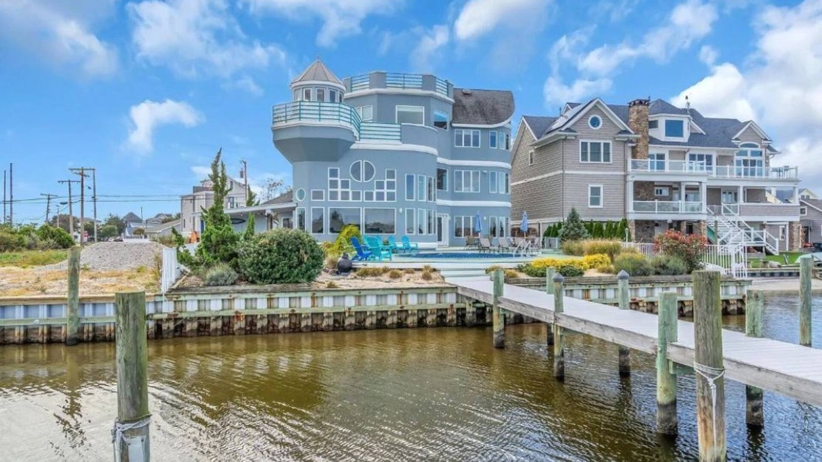Seaside Heights House | Sunset Paradise on the Bay w/Pool & Roof Top Views