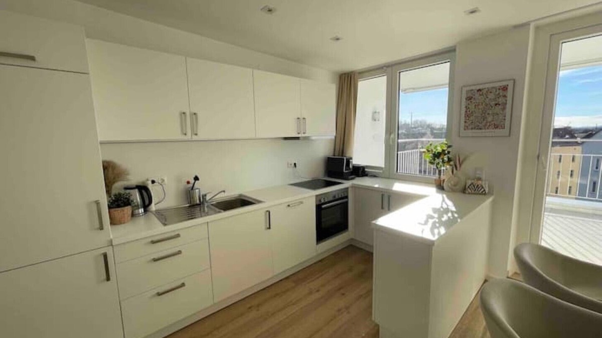 Innenstadt Apartment | Sunset Penthouse I Dachterrasse I Whirlpoolwanne