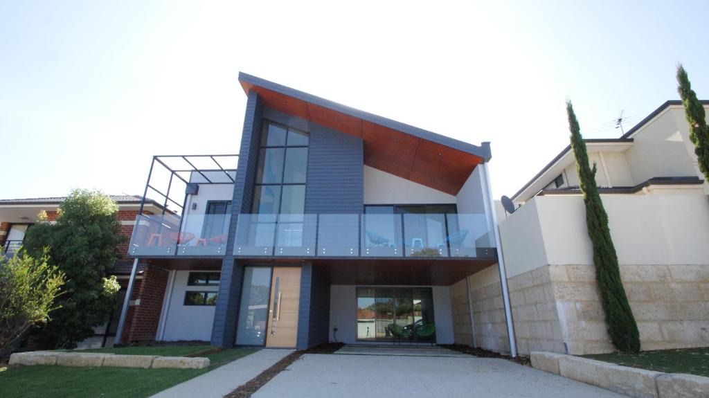 Marmion Apartment | Sunset Place Apartments