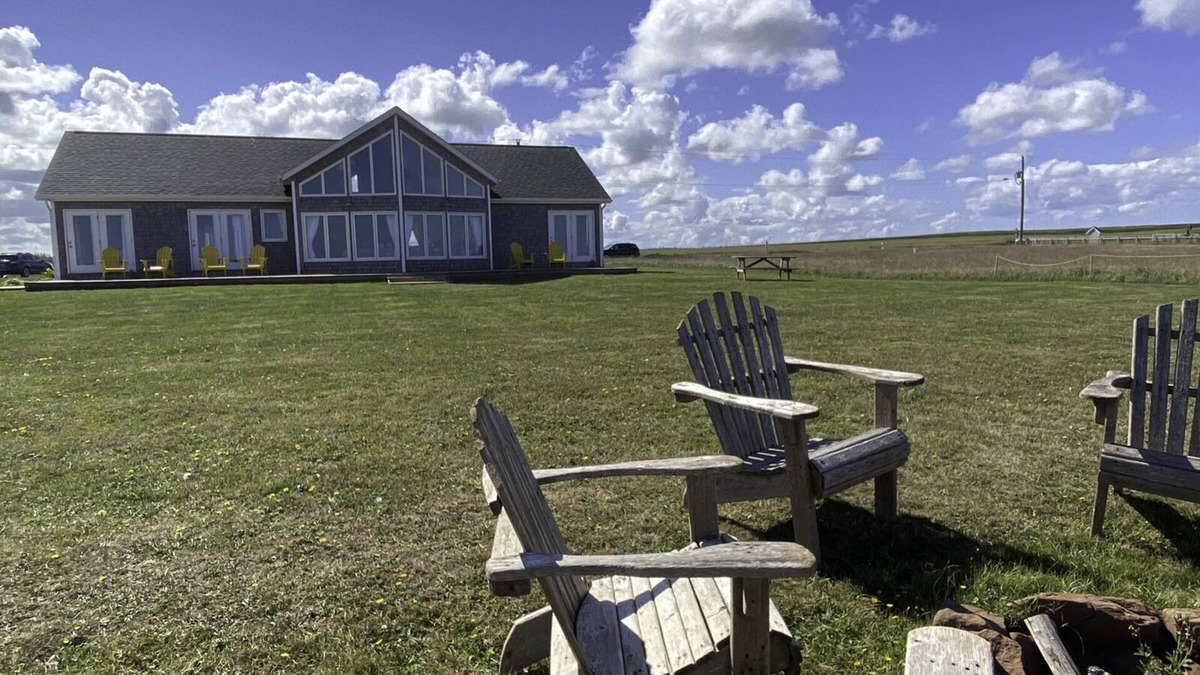 Sea View House | Sunset Point - Oceanfront, walk to Cousin's shore beach, great multi-family