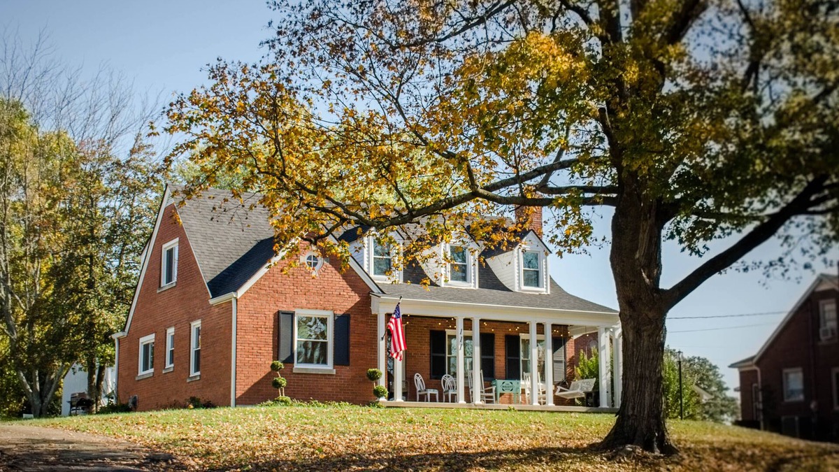 Bardstown House | Sunset Porch-Sittin' Golf View, 4 bed, Bourbon Trail, Basement Bar/GameRm