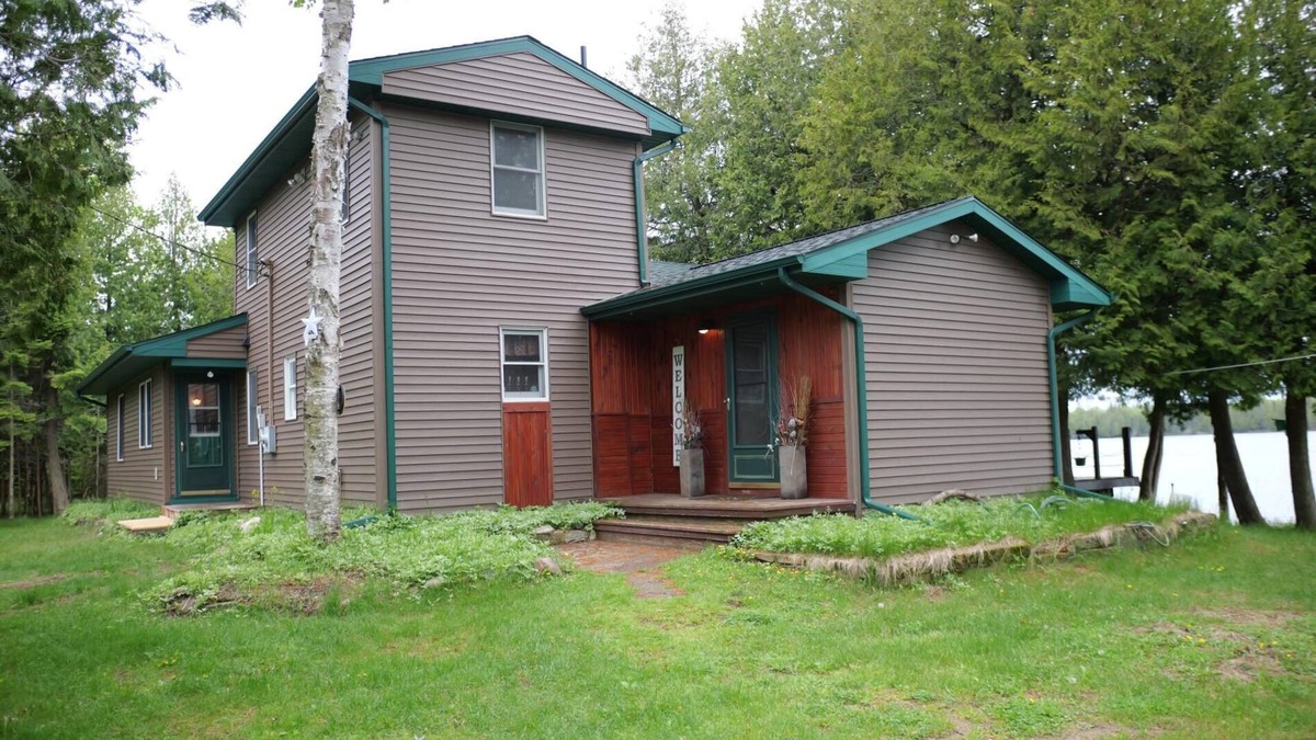 Drummond Island House | Sunset Ridge on Drummond Island