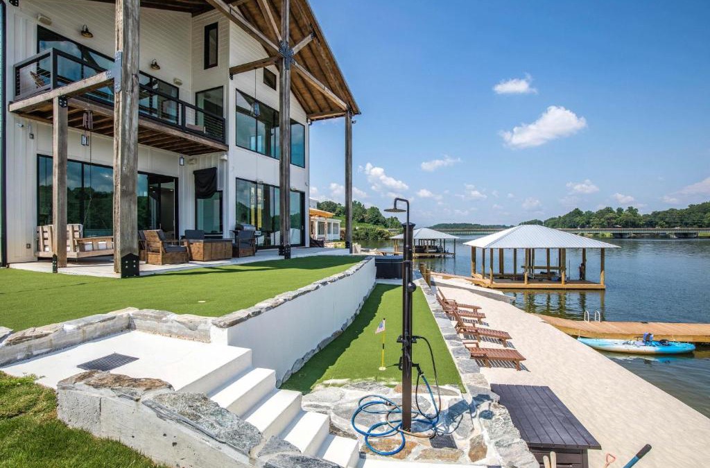 Alexander City House | Sunset Rock at Lake Martin
