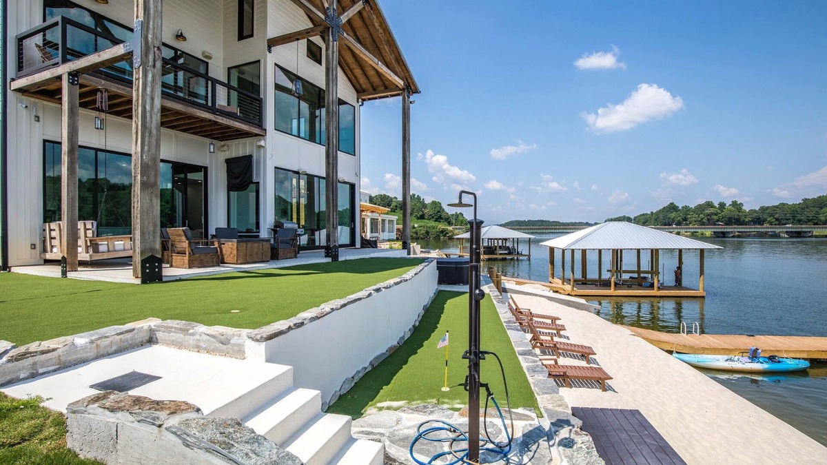 Alexander City House | Sunset Rock by Big Fish Real Estate Group at Lake Martin