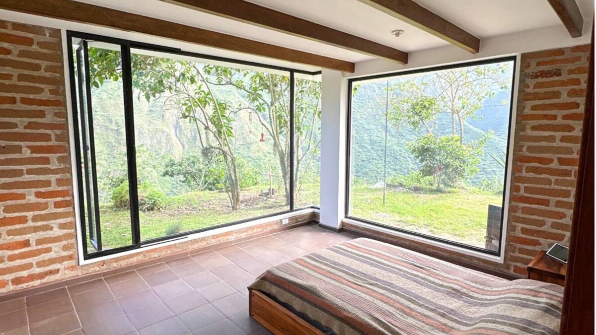 Calacali Bed & Breakfast | Sunset Room at The Cloud Forest Retreat