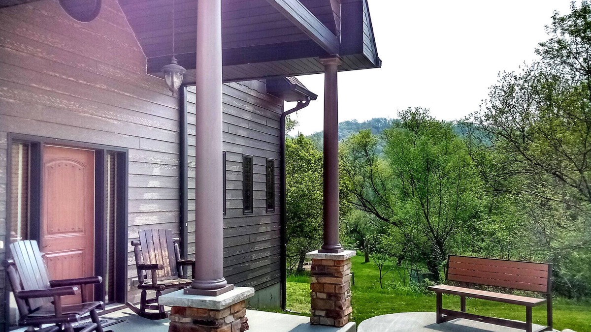Elba Cabin | Sunset Room Retreat, River on Property, Adults Only, No Pets, Peace and Quiet!