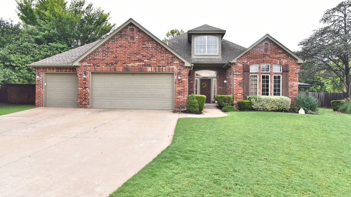 Tulsa House | Sunset Scape in beautiful Tulsa