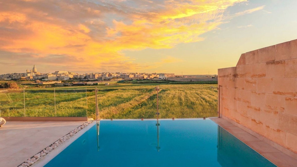 Santu Pietru Villa | Sunset Serenity - Four Bedroom Villa, Sleeps 9