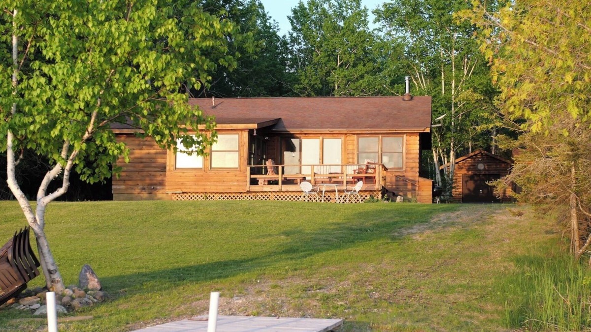 Drummond House | Sunset Shores on Drummond Island