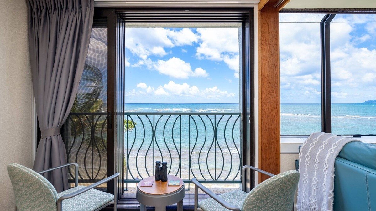 Mokuleia Condo | Sunset Shores - Waialua Oceanfront Retreat - 90 Day Rental