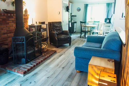 Campton Apartment | Sunset Side