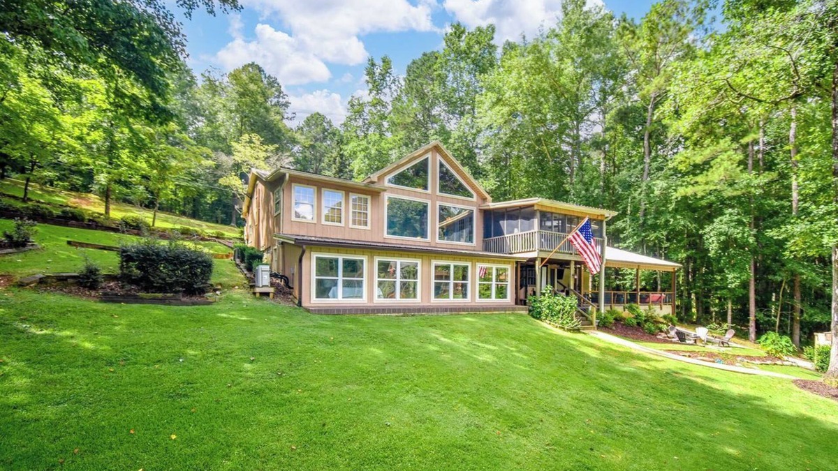 Jacksons' Gap House | Sunset Slough by Big Fish Real Estate Group at Lake Martin