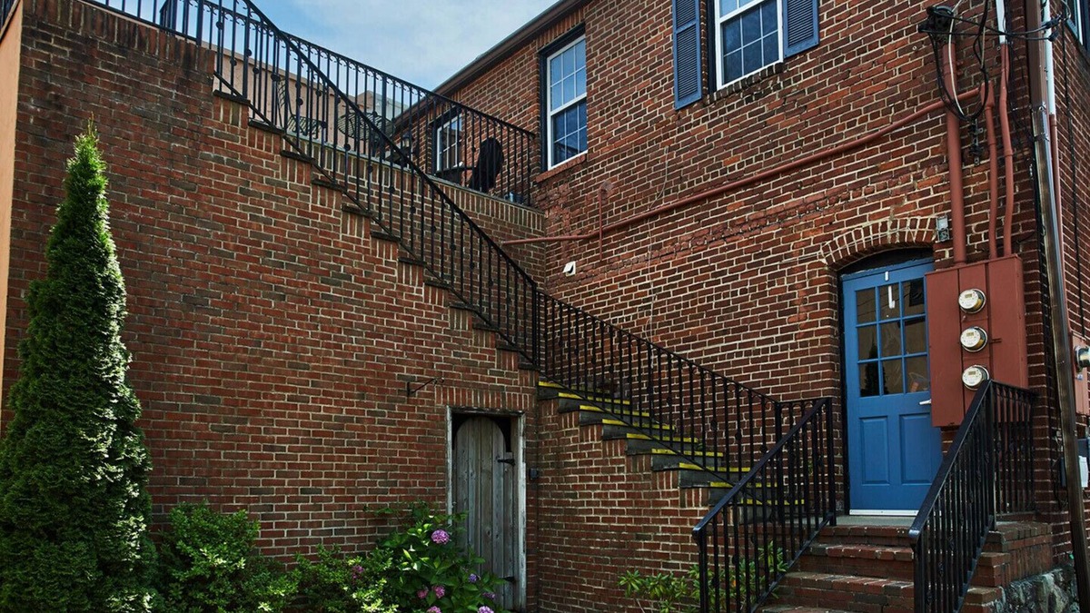 Blowing Rock House | Sunset Stroll 1BR/1BA Apartment on Sunset and Main St. by Blowing Rock