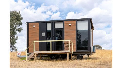 Balmattum House | Sunset View at Euroa by Tiny Away