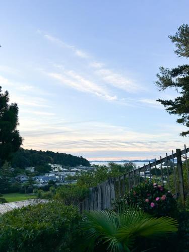 Kapiti Island Ski Chalet | Sunset View Chalet